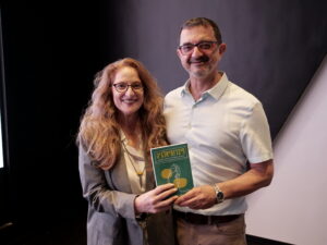 עו"ד אלי לוטן ושרון גור (צילום גדי בר ציון)