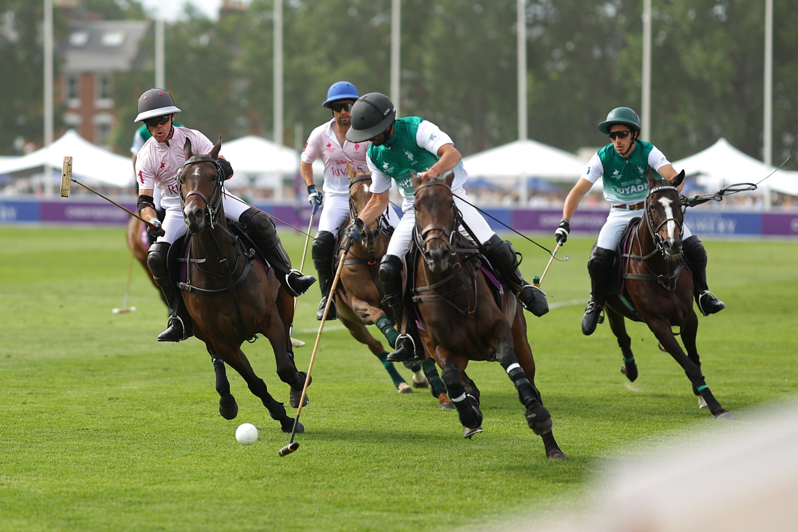 U.S. Polo Assn. חזר למרכז לונדון כשותף רשמי של ביגוד וחולצות של צ'סטרטון פולו בפארק